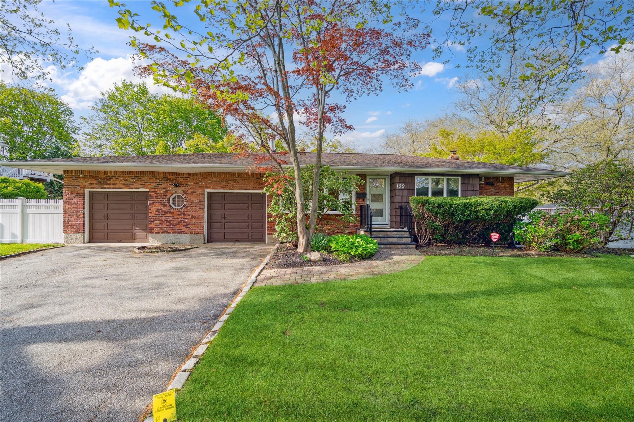129 Wolf Hill Road, Melville, New York image 2