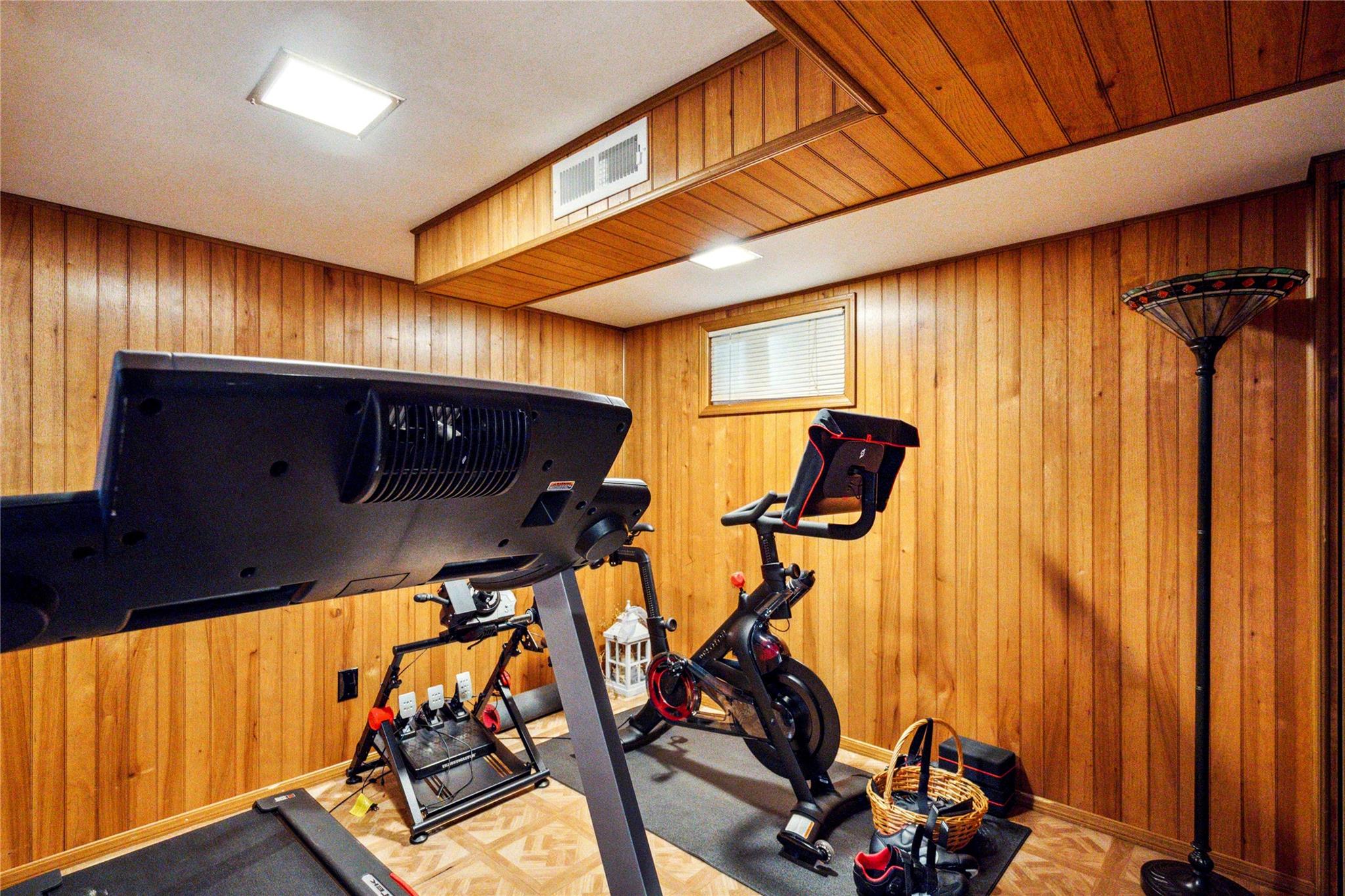 129 Wolf Hill Road, Melville, New York image 22