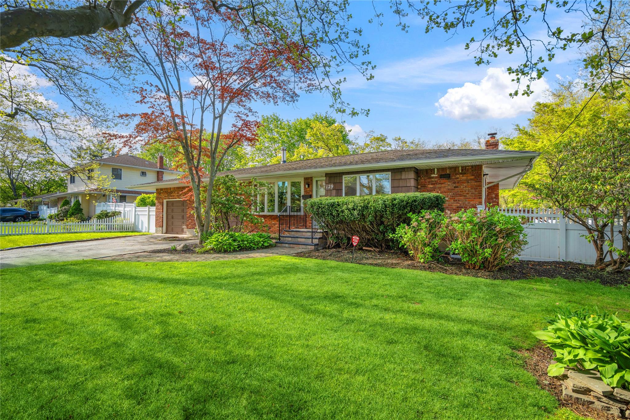129 Wolf Hill Road, Melville, New York image 3