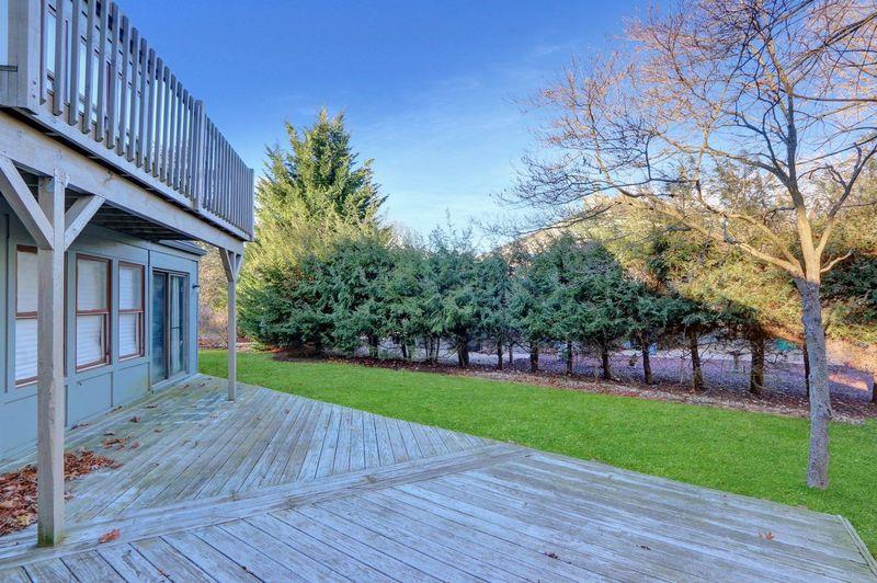 79 Rockledge Path, Port Jefferson, New York image 32