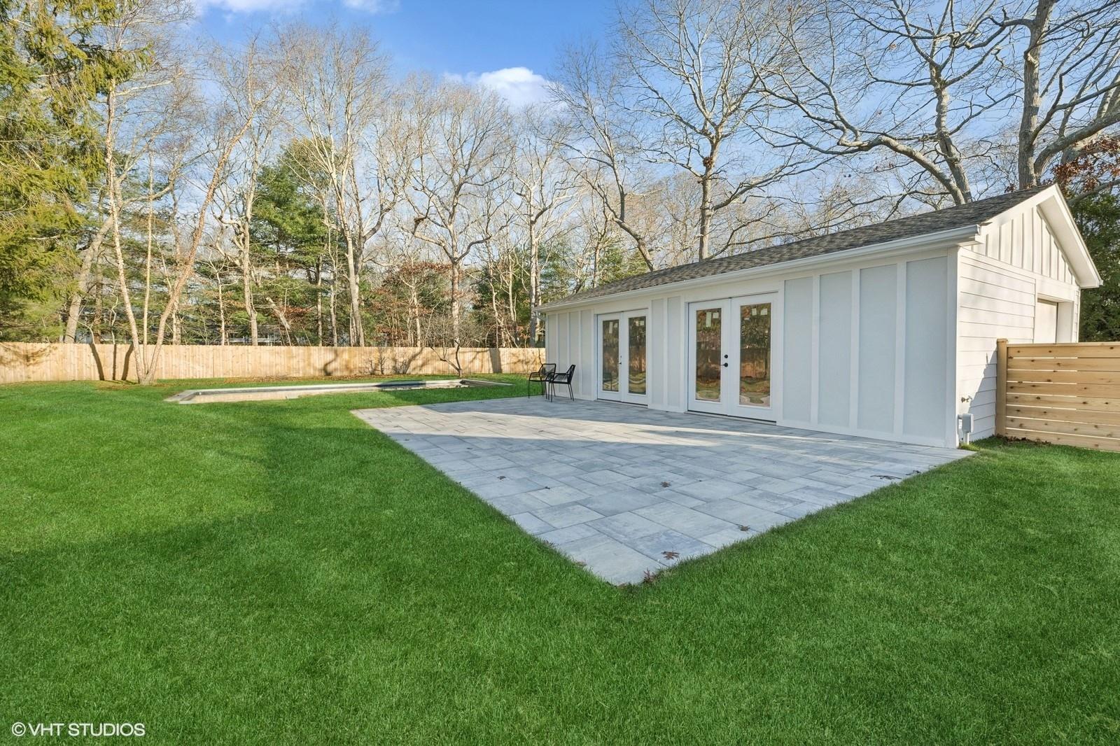 76 Eisenhower Drive, East Quogue, New York image 32