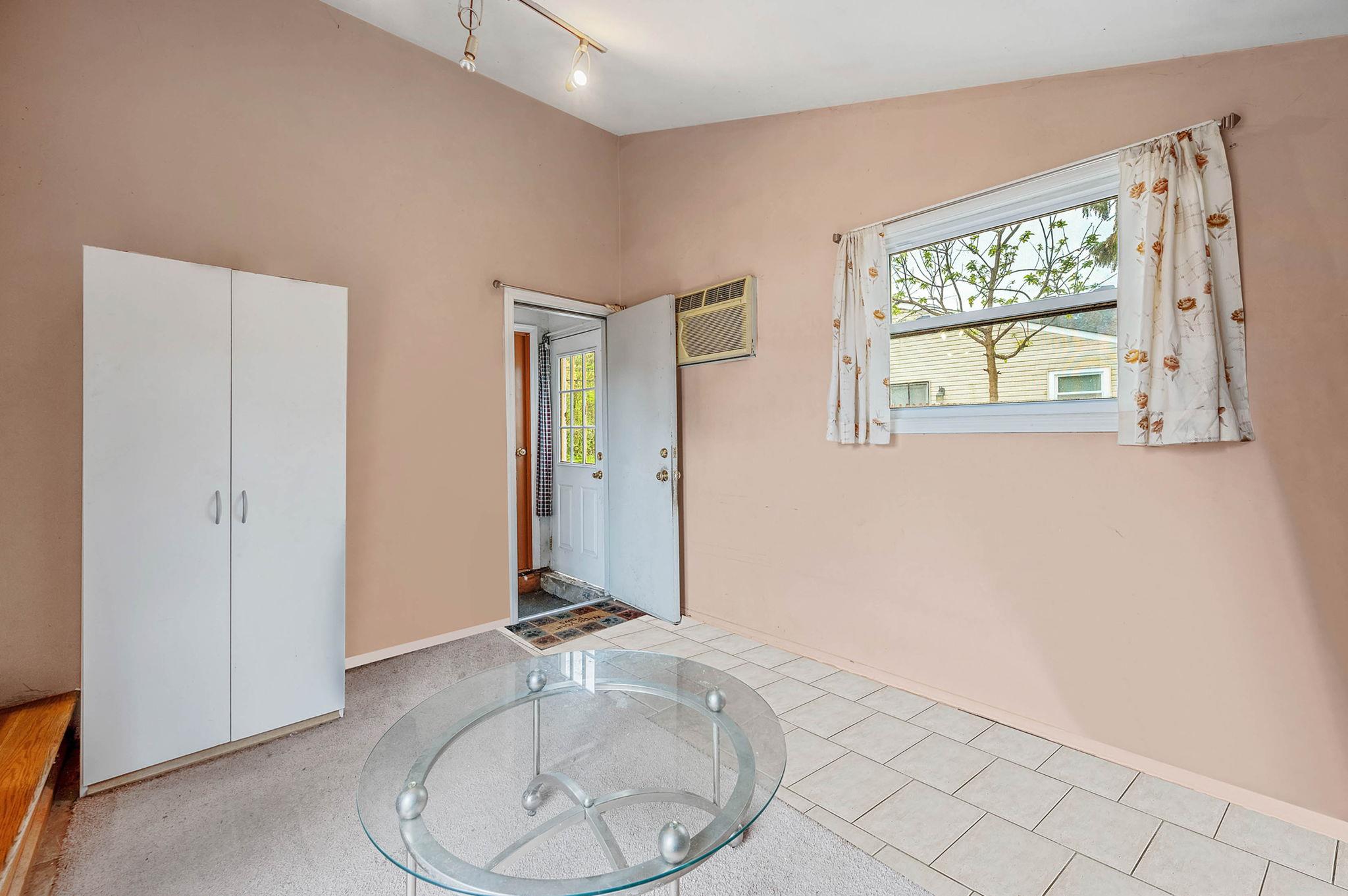 52 Selden Boulevard, Centereach, New York image 15