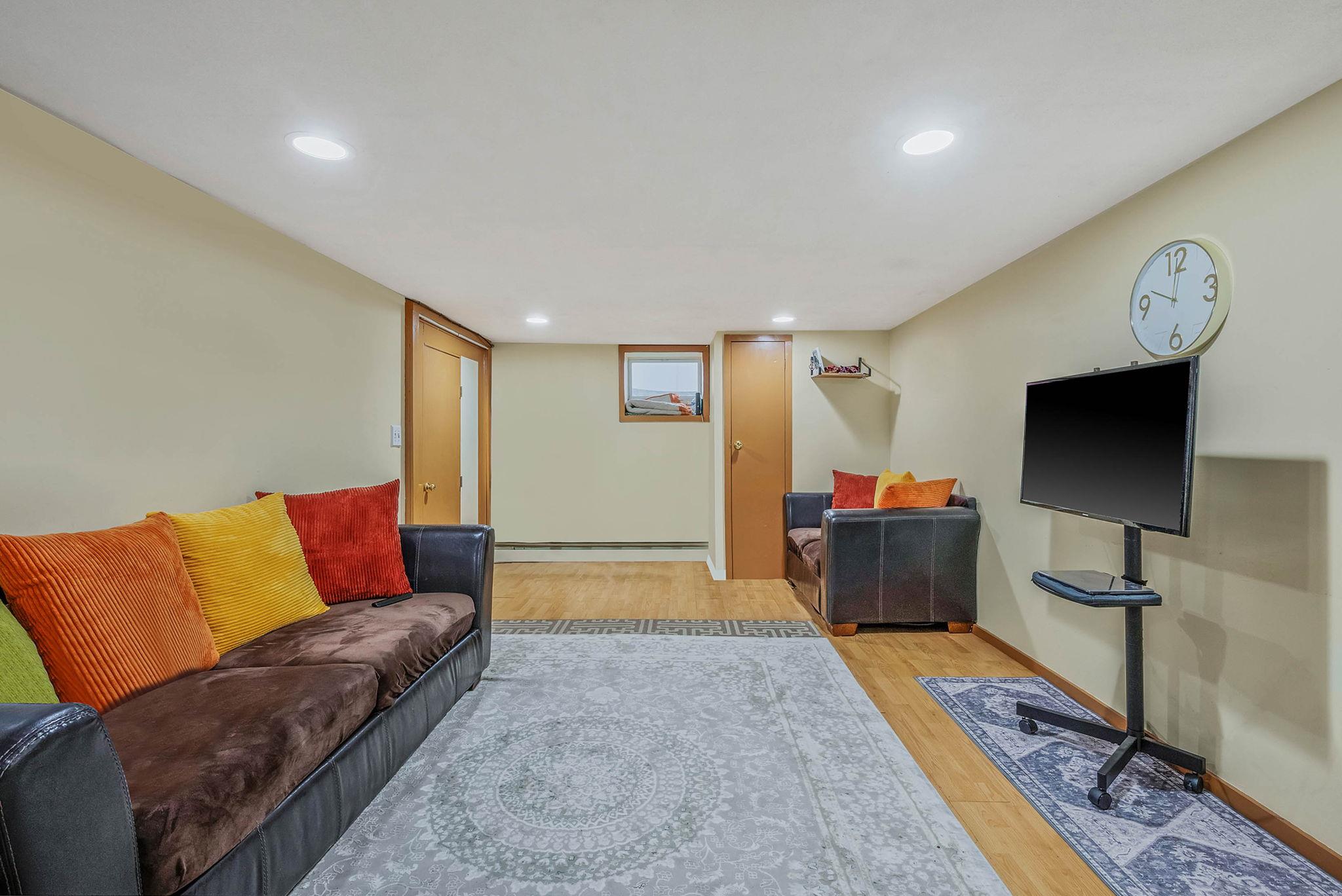 52 Selden Boulevard, Centereach, New York image 27