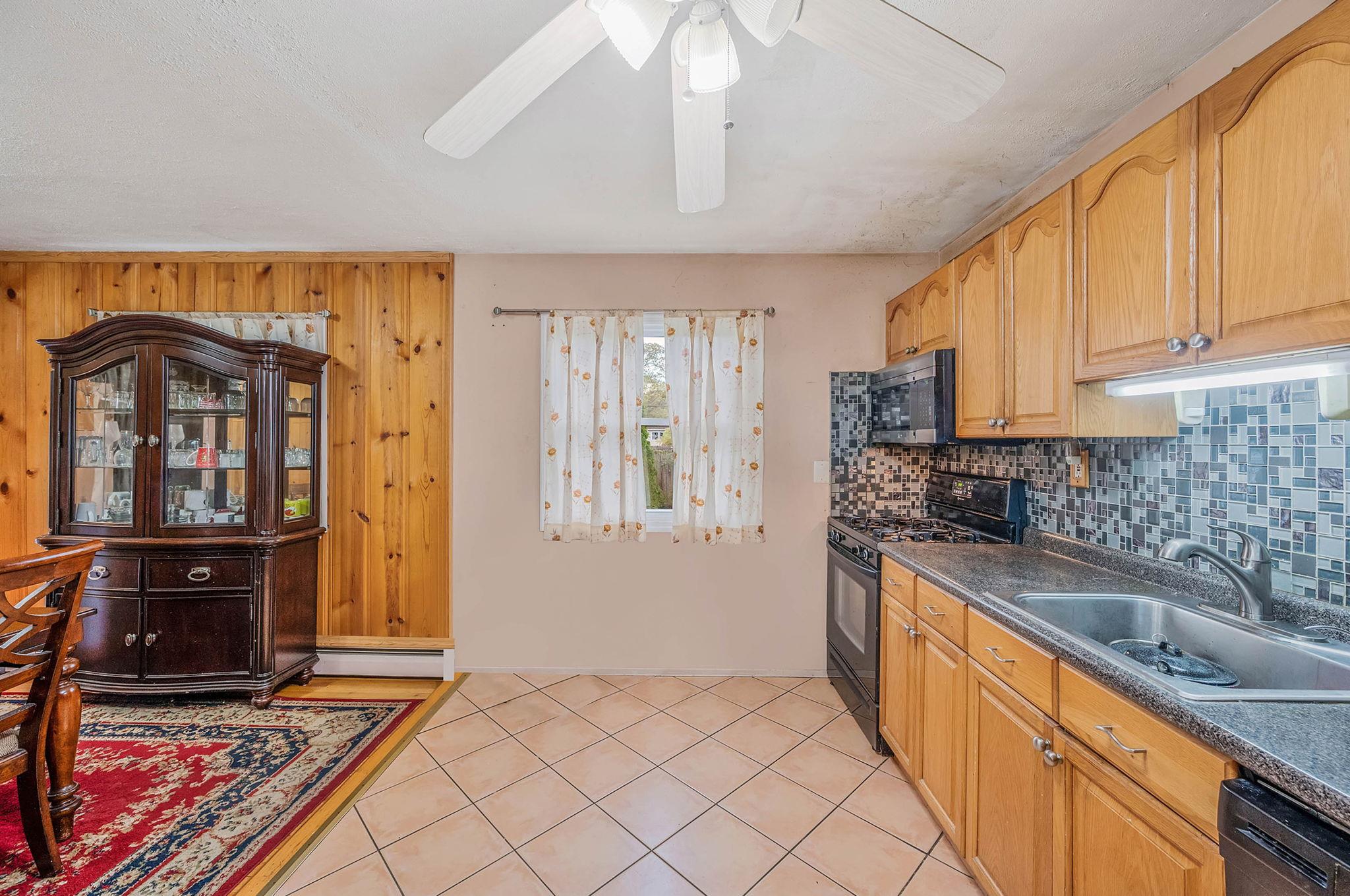 52 Selden Boulevard, Centereach, New York image 11