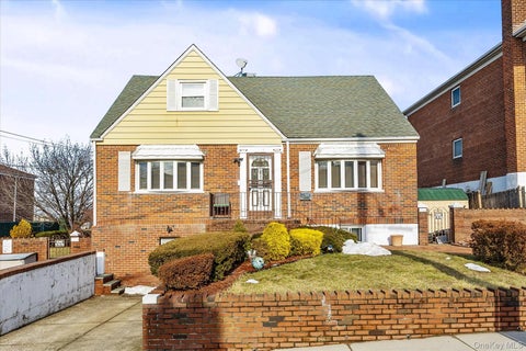 Multifamily For Sale - 5739 78th Street<br/> Middle Village, NY 11379