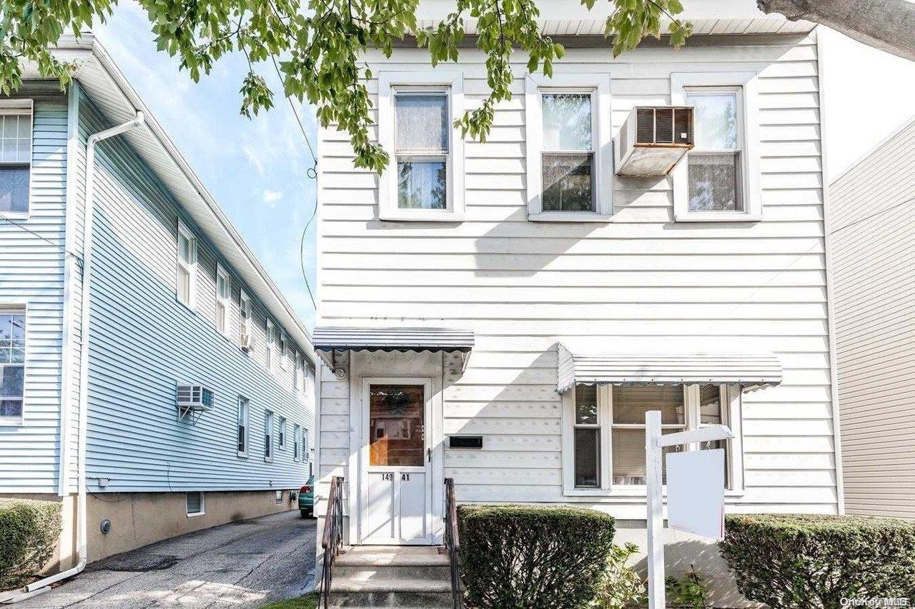 15th Road, Whitestone, Queens, NY - 11 Rooms - 