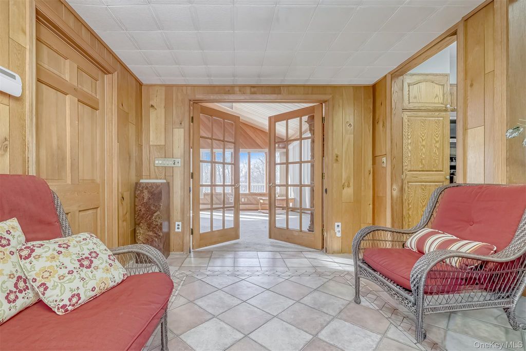 Photo of 16 Highview Avenue, Airmont, NY 10901 (MLS # 953096)