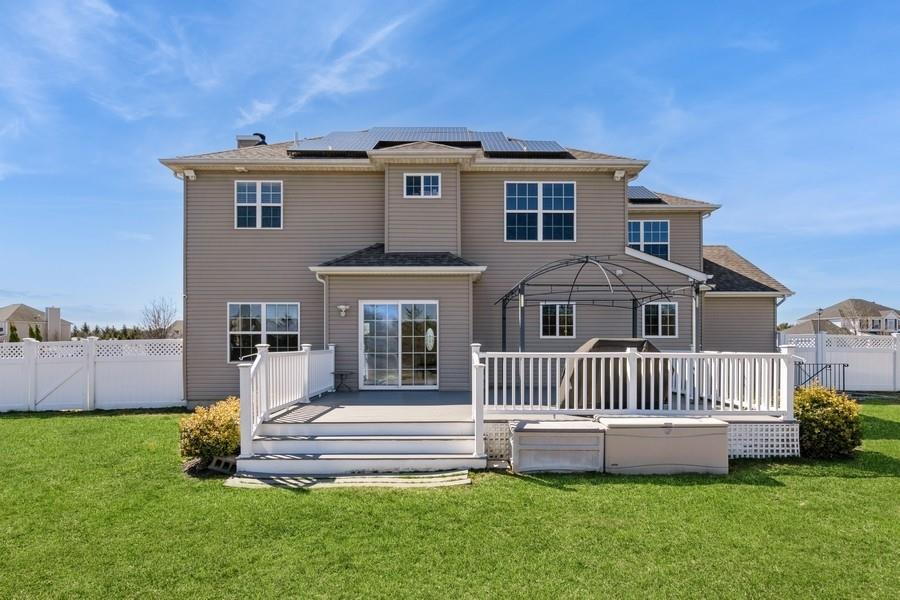 49 Calverton (canterbury) Court, Wading River, New York image 36