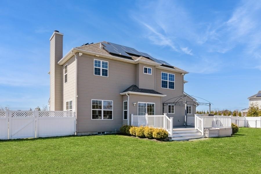 49 Calverton (canterbury) Court, Wading River, New York image 38