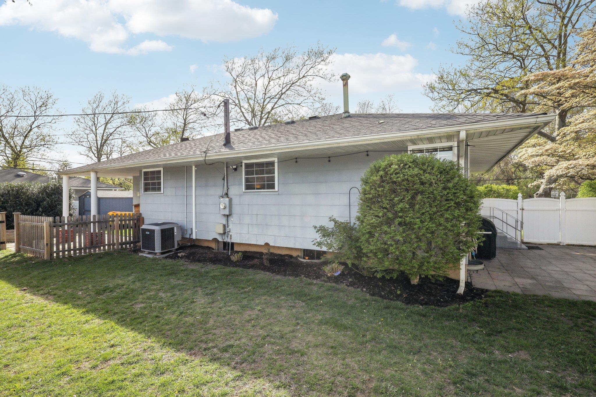 22 Little Plains Road, Huntington, New York image 24