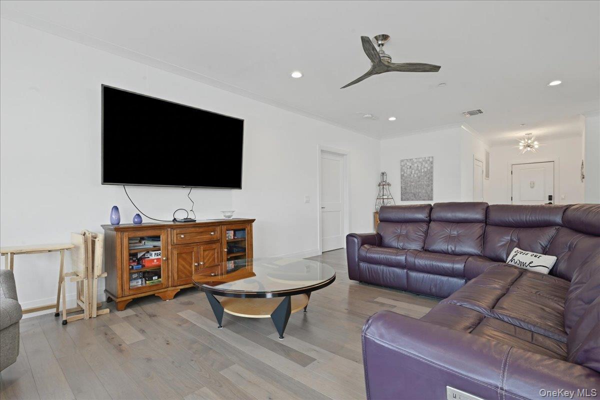 33204 Spruce Pond Circle