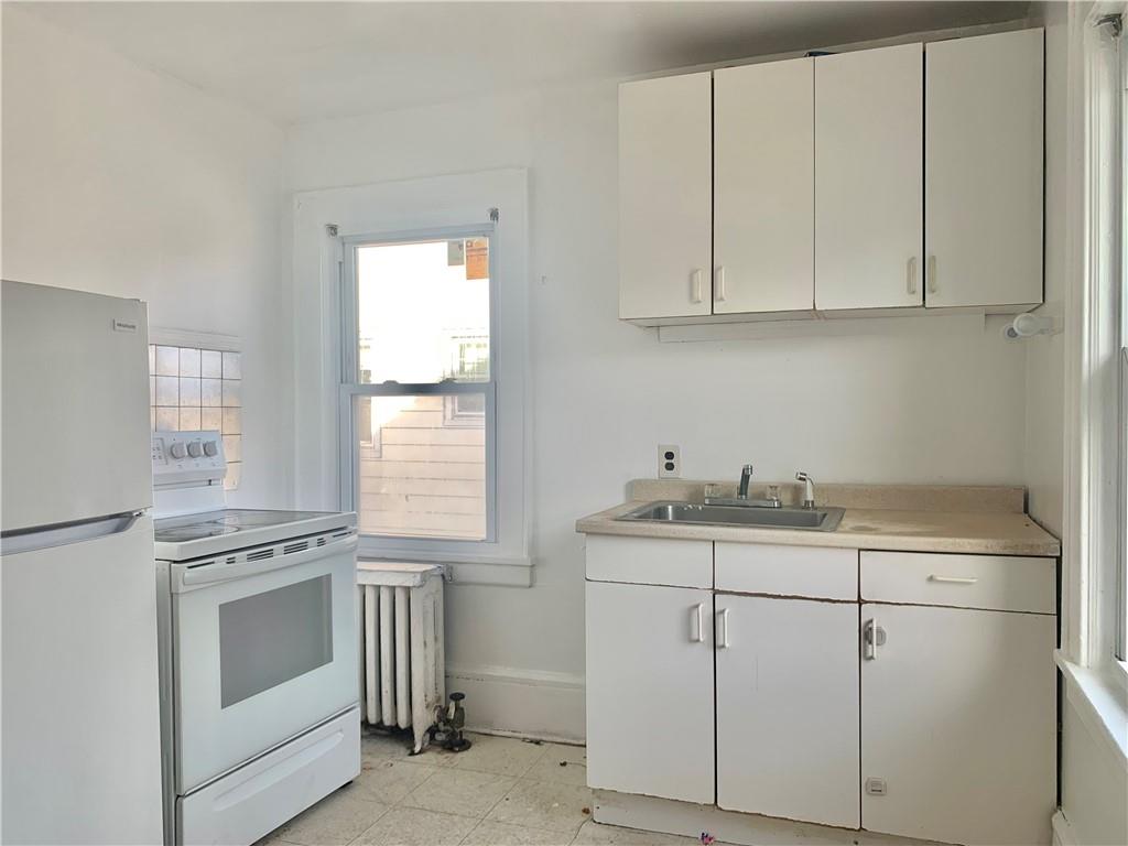 52 Longview Avenue 1