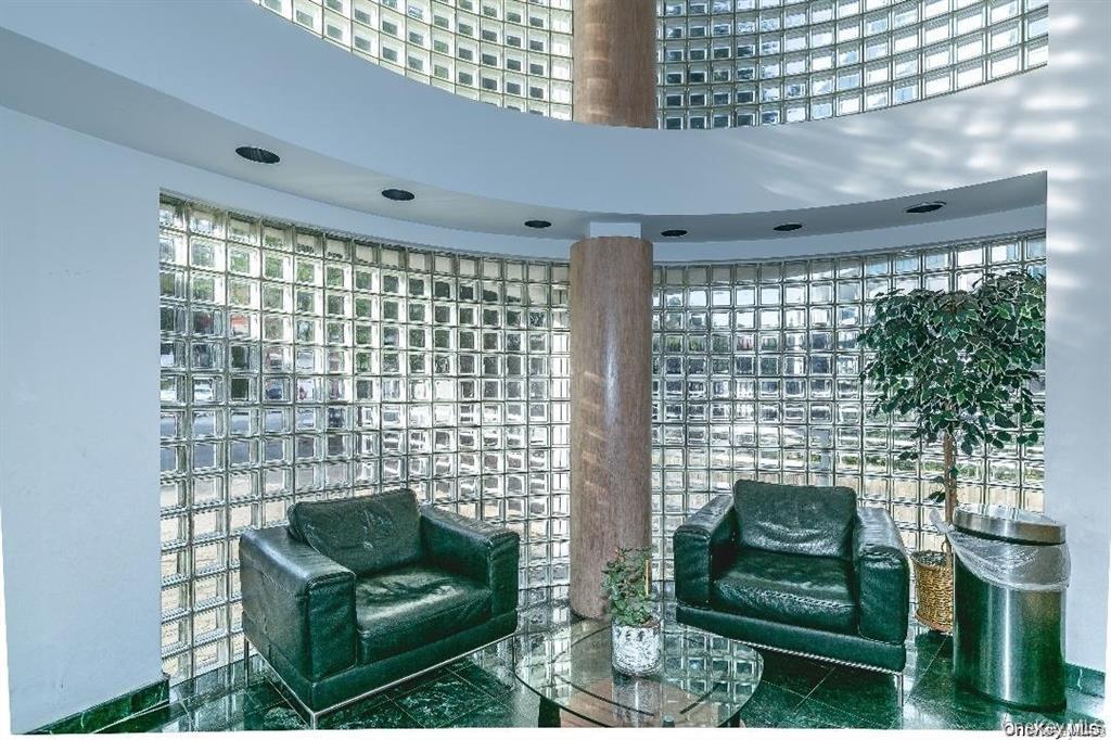 88 Cuttermill Road 112