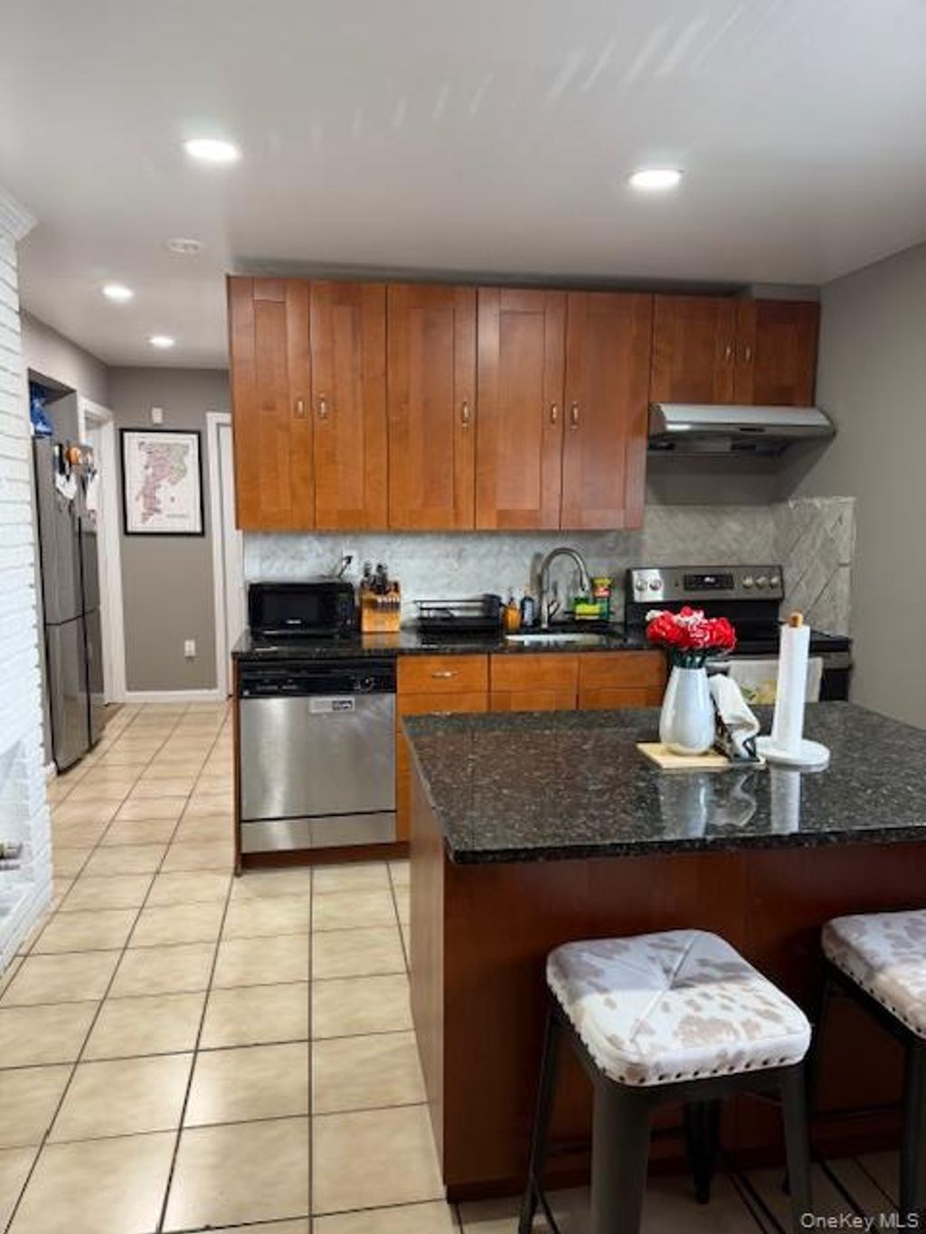 Photo of 176 Kingfisher Road, Levittown, NY 11756 (MLS # 987495)