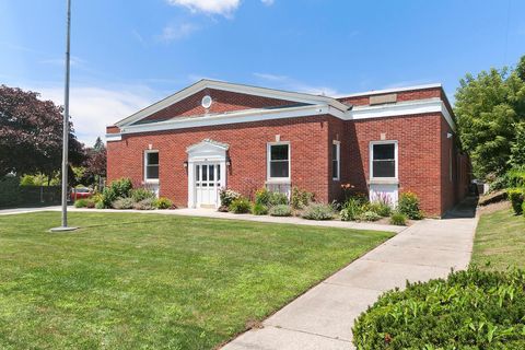 39 Nugent Street Southampton NY 11968