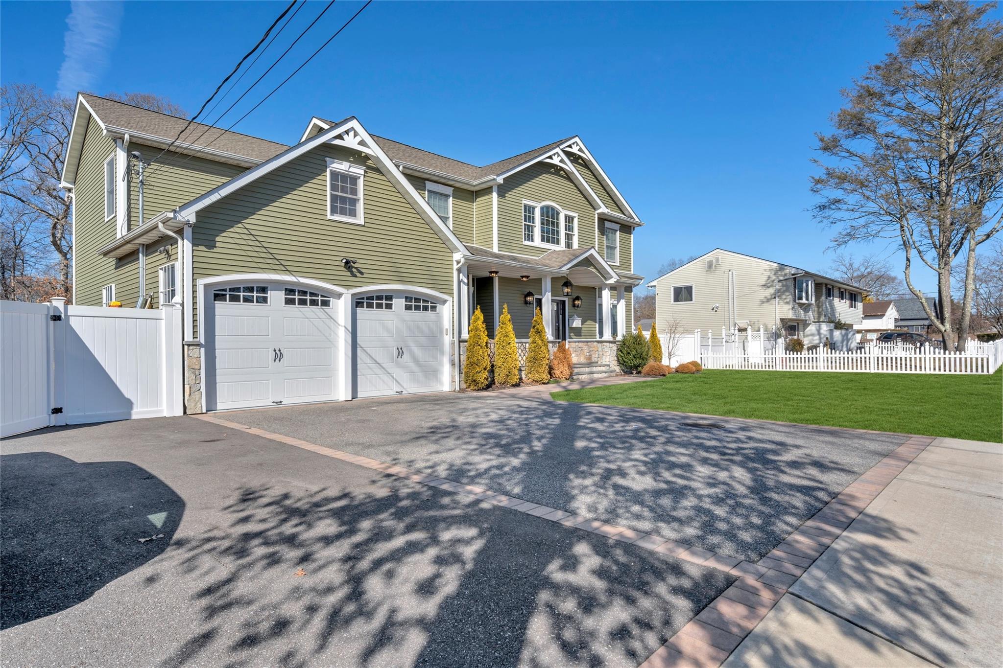 203 Overton Street, Deer Park, New York image 2