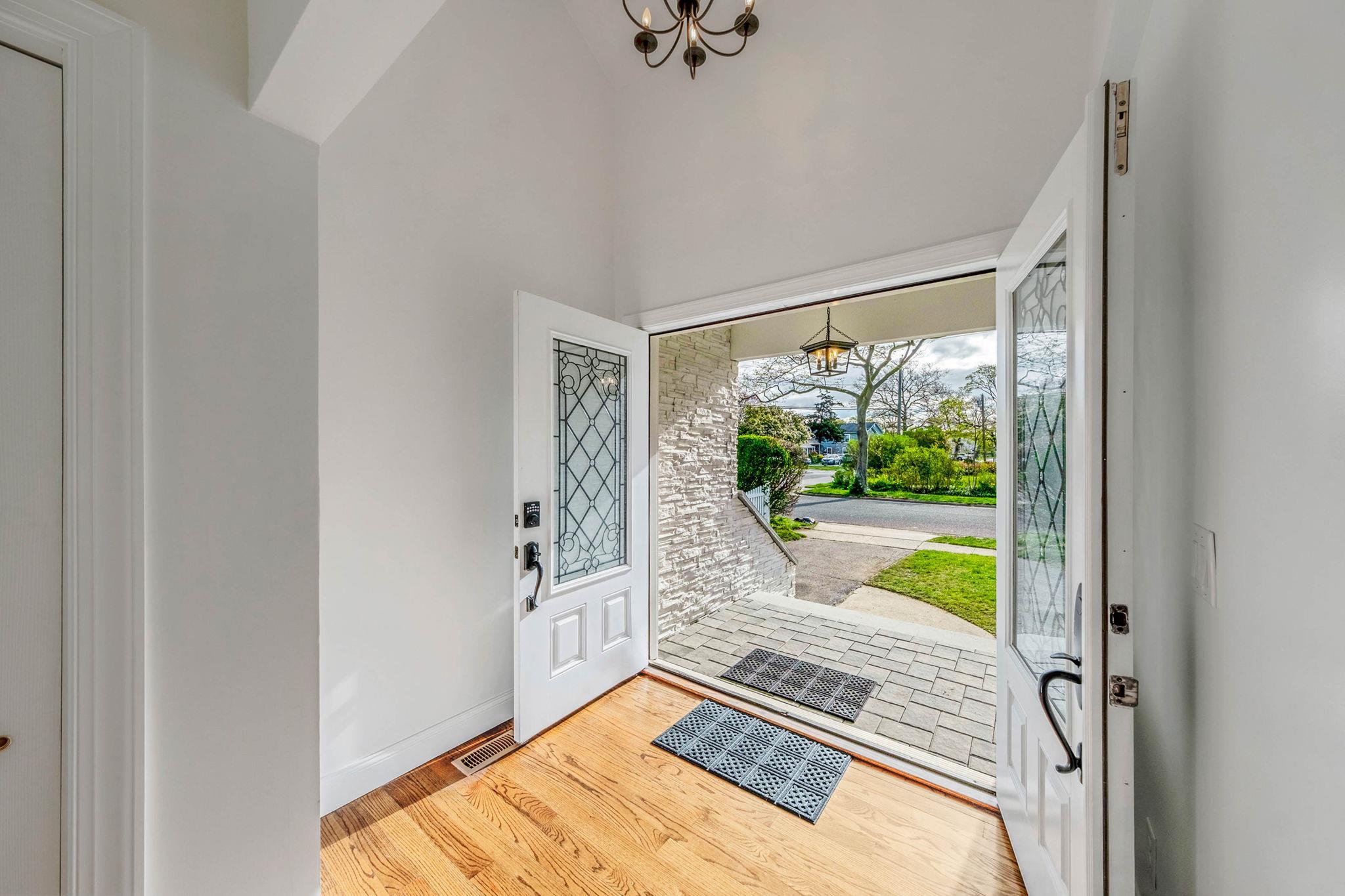 219 S Bayview Avenue, Amityville, New York image 32