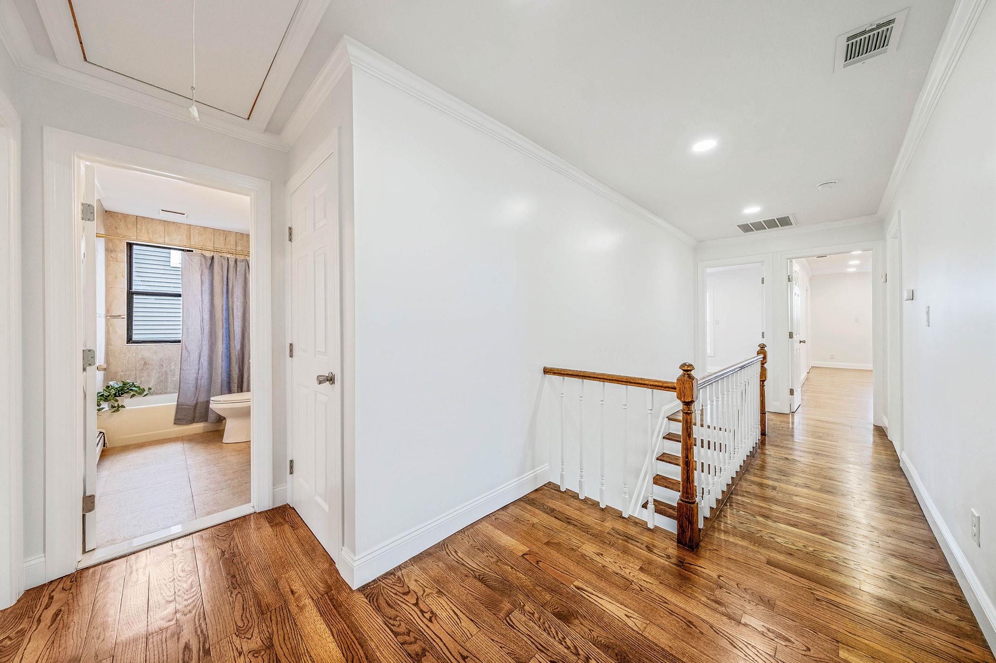 219 S Bayview Avenue, Amityville, New York image 22