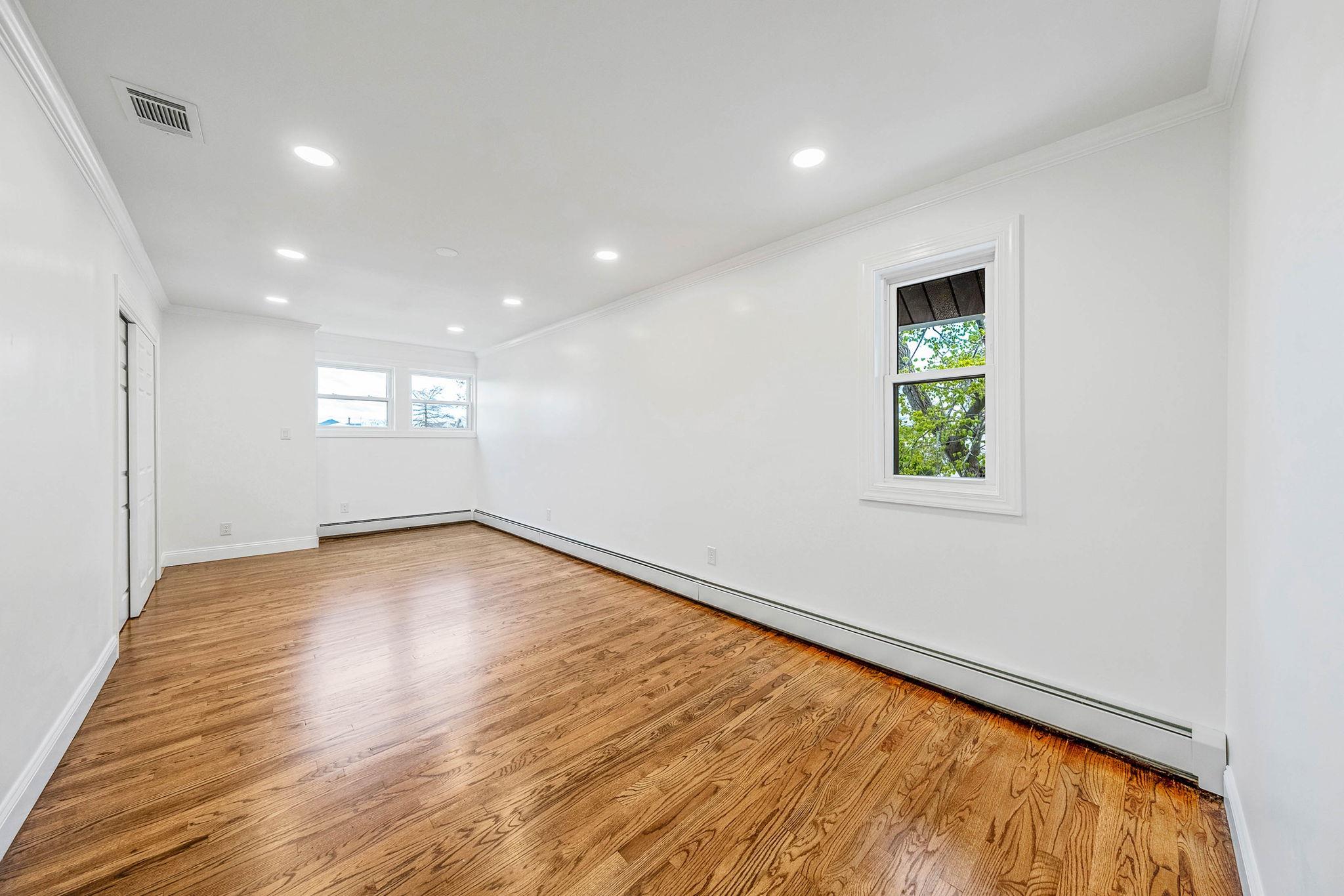 219 S Bayview Avenue, Amityville, New York image 14