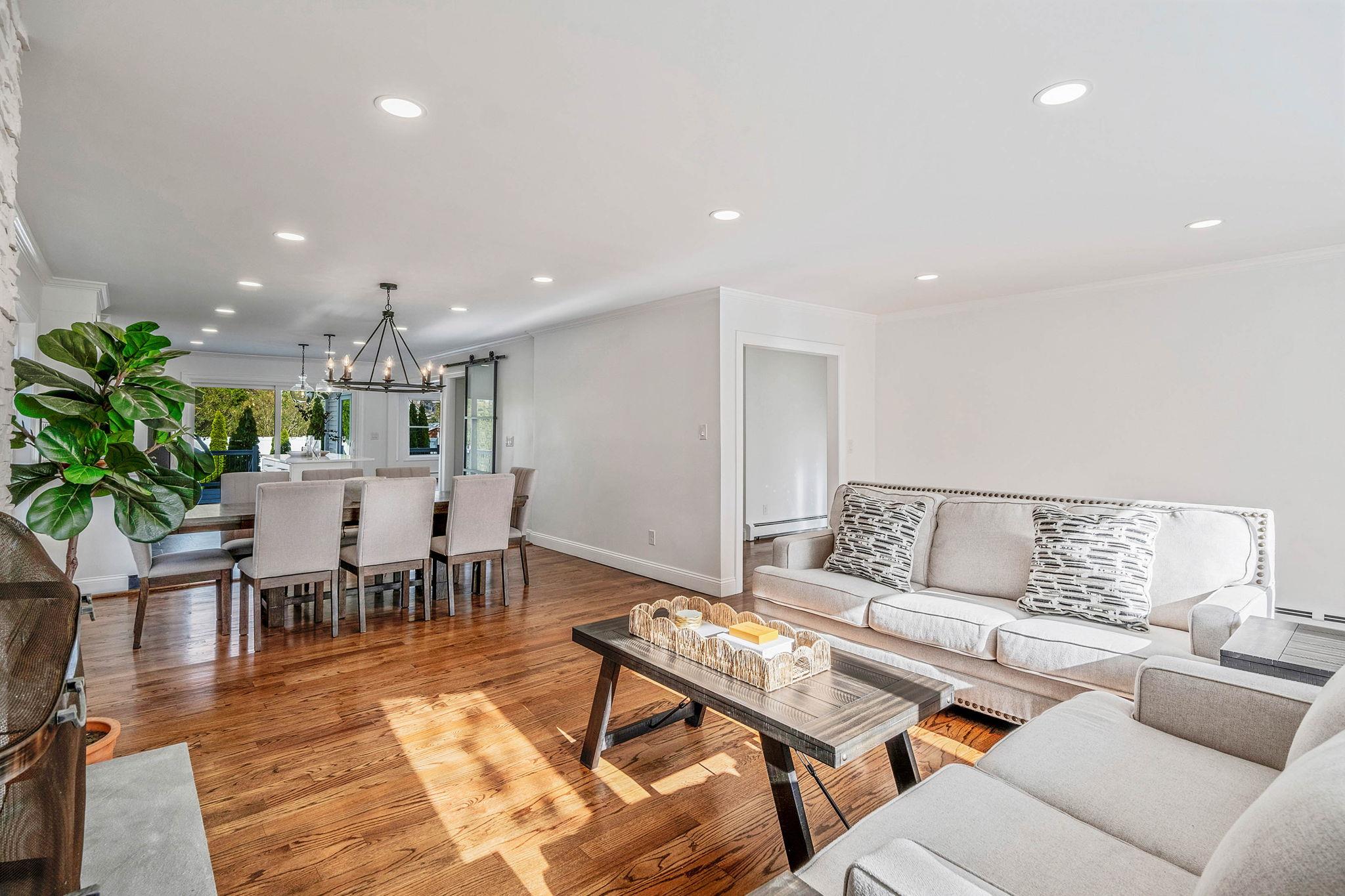 219 S Bayview Avenue, Amityville, New York image 29