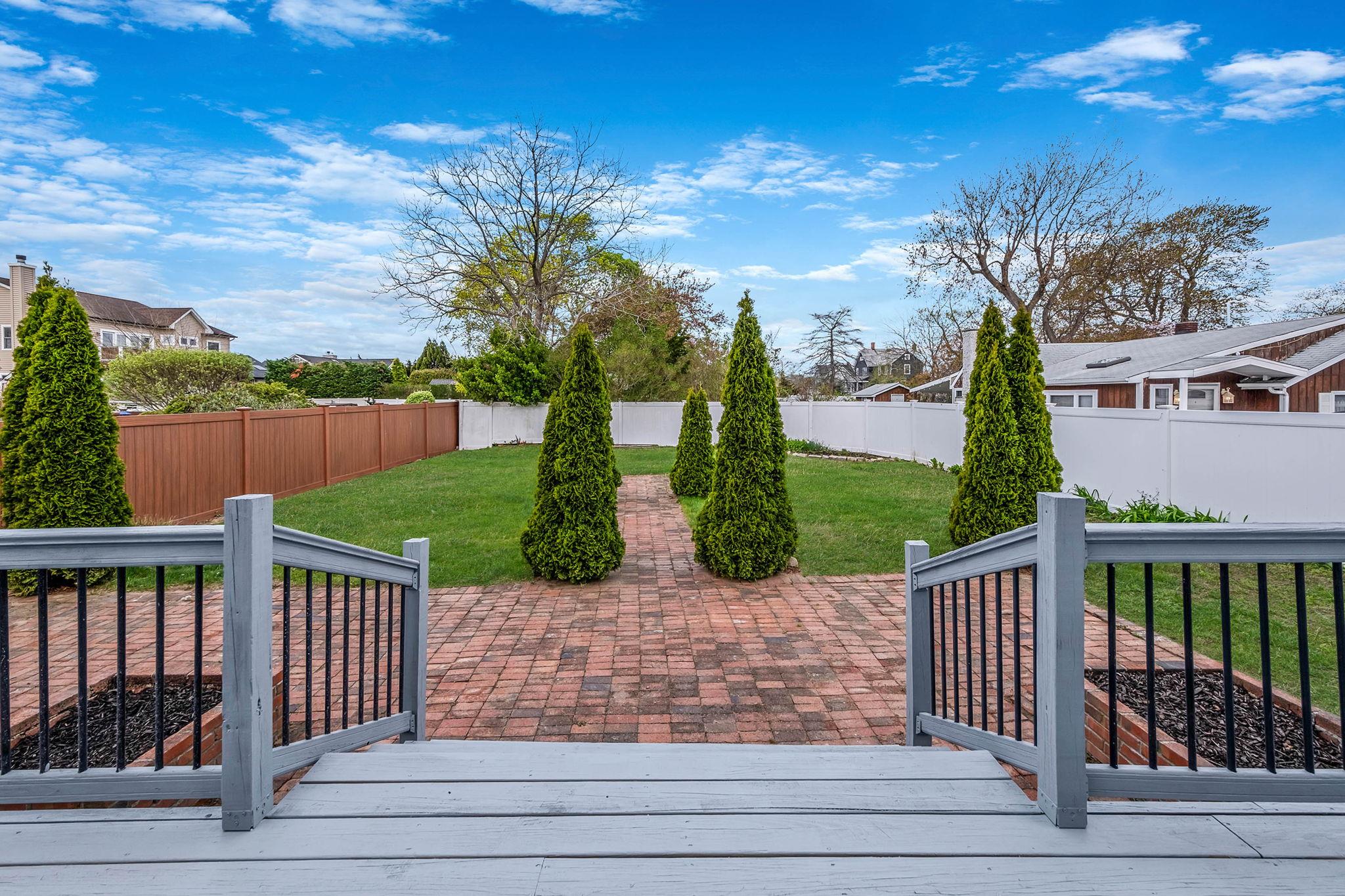 219 S Bayview Avenue, Amityville, New York image 34