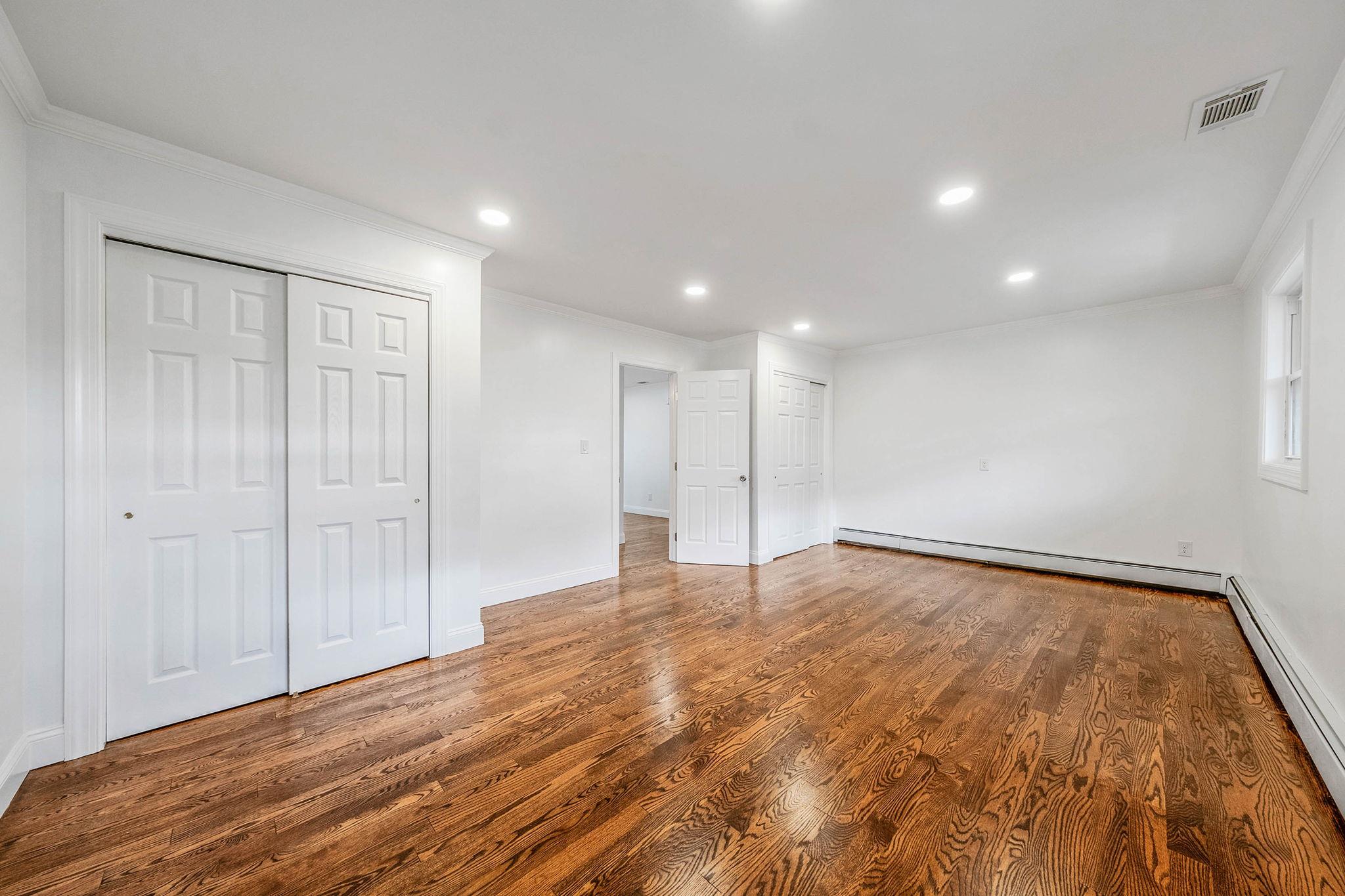219 S Bayview Avenue, Amityville, New York image 24