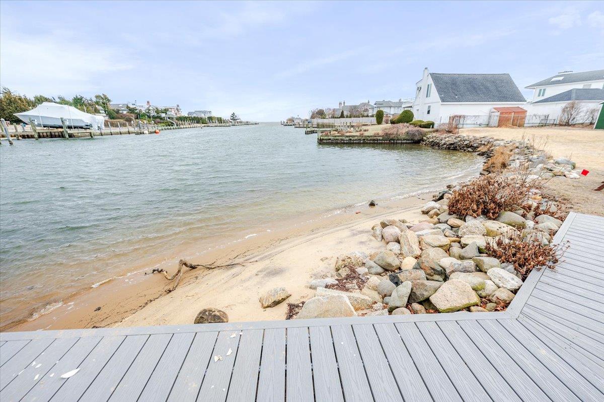 147 W Bayberry Road, Islip, New York image 15