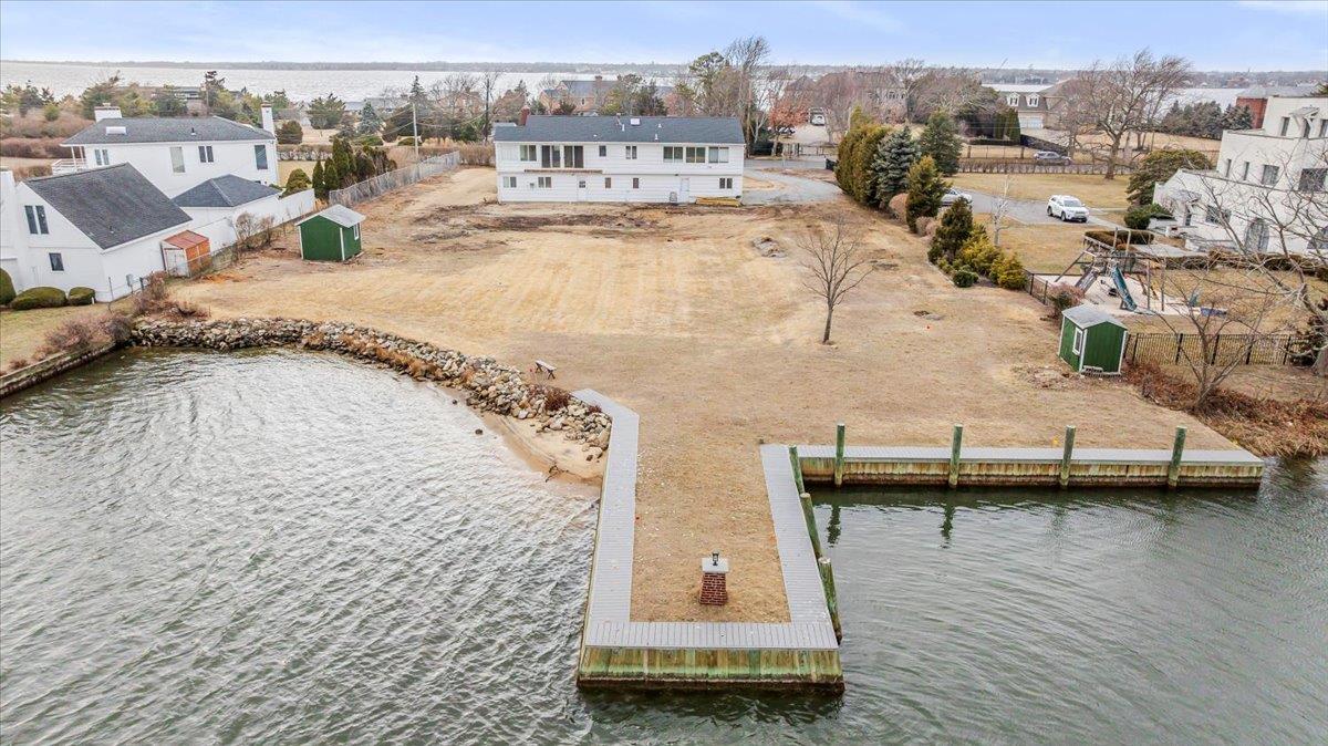 147 W Bayberry Road, Islip, New York image 19
