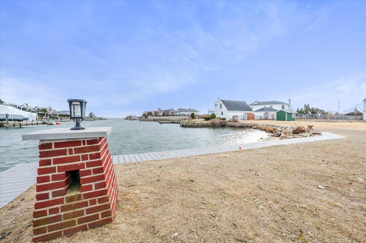147 W Bayberry Road, Islip, New York image 14