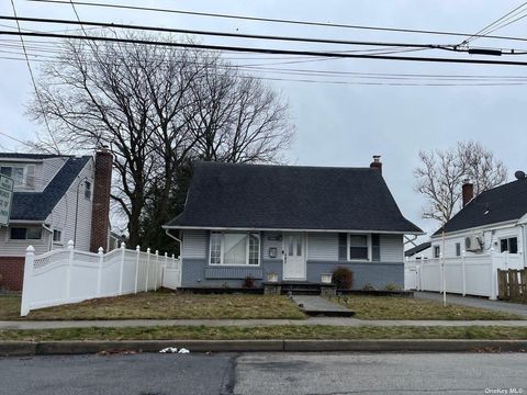 200 Raff Avenue, Elmont, NY 11003 - MLS#: L3472601