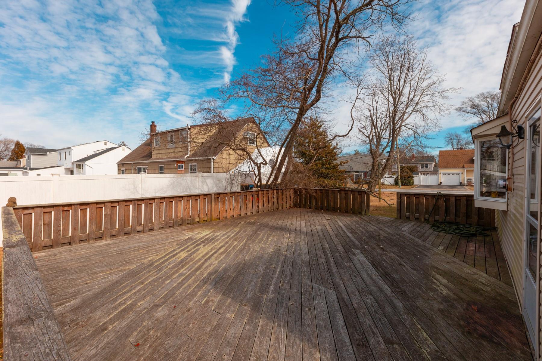 7 Adelphi Street, Islip, New York image 19