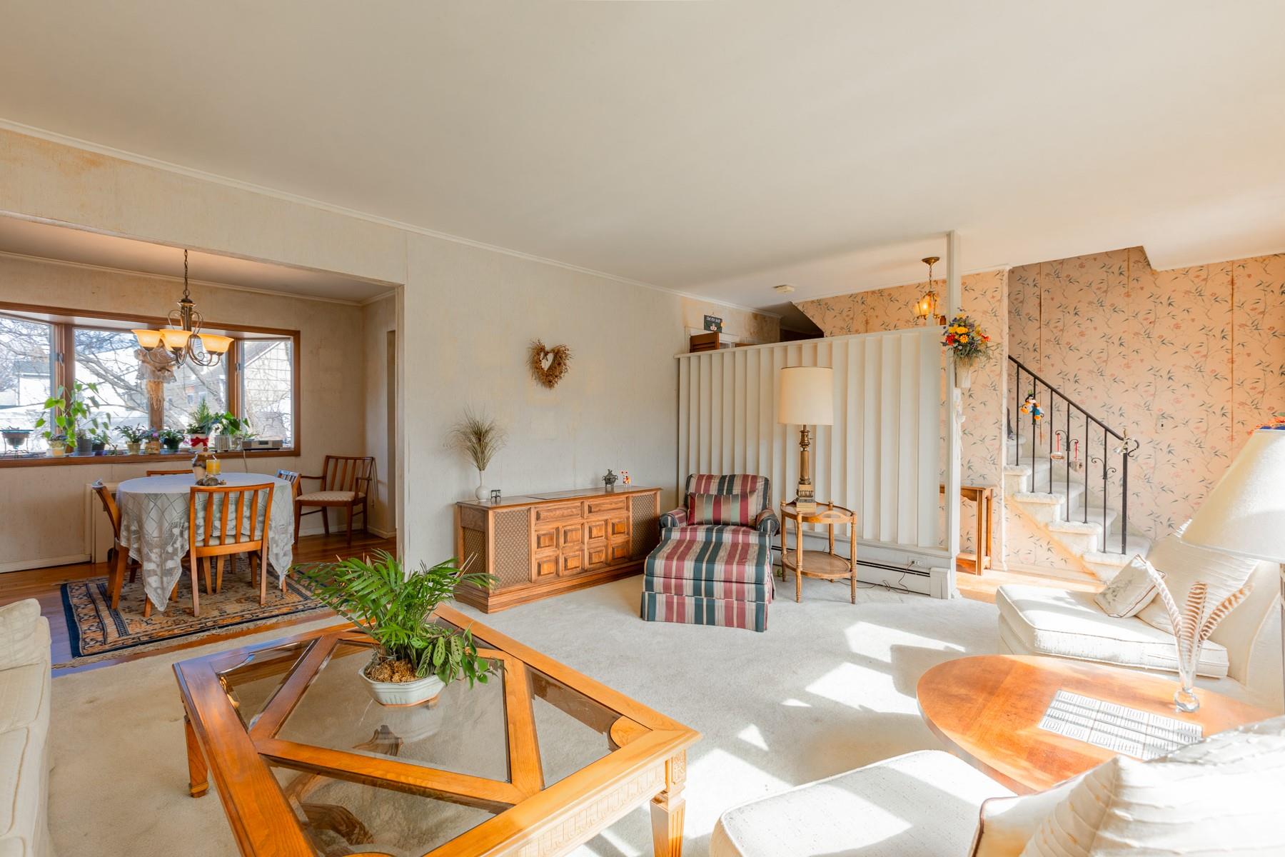 7 Adelphi Street, Islip, New York image 3