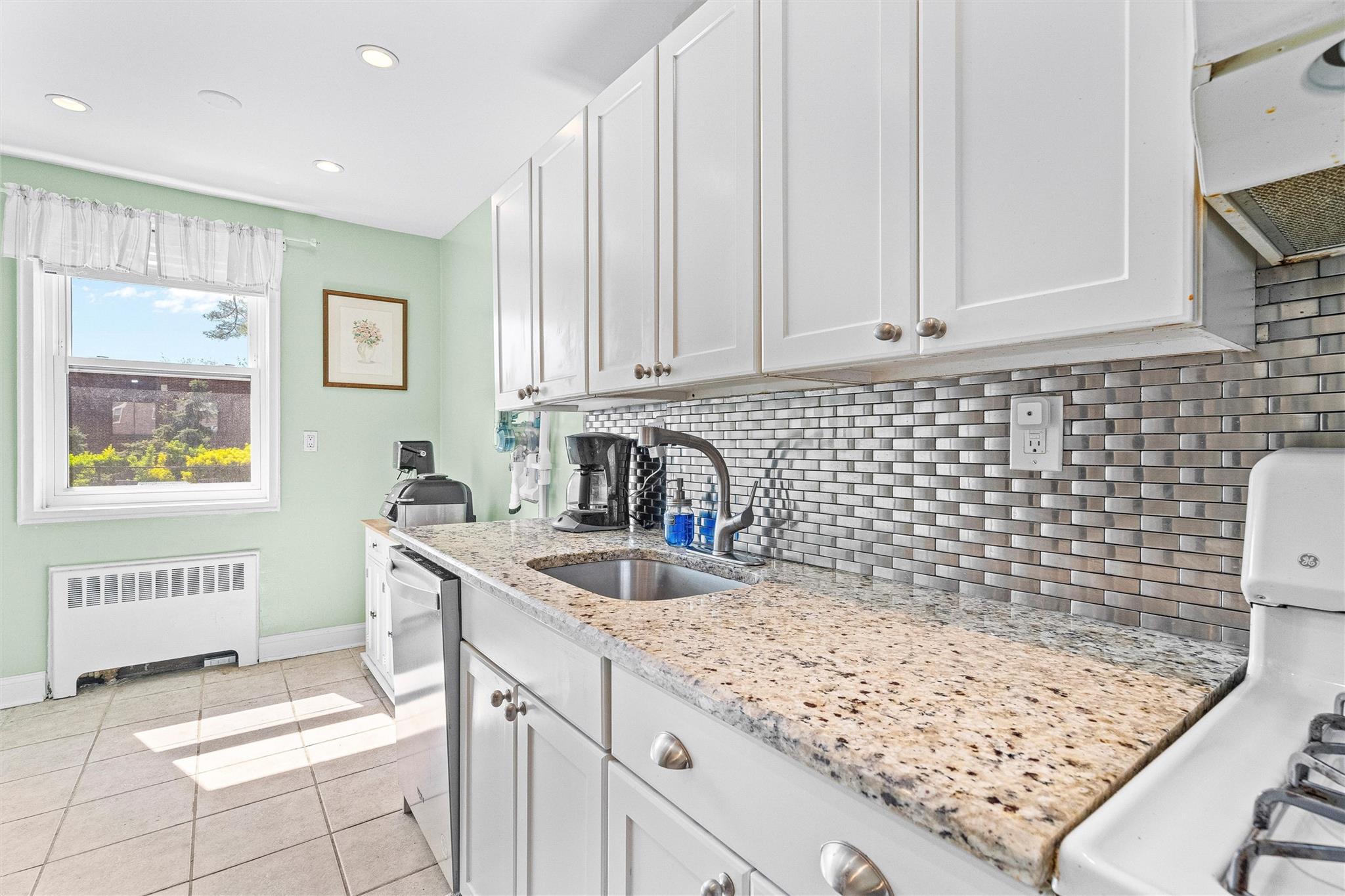 600C Pelham Road #A, New Rochelle, New York image 14