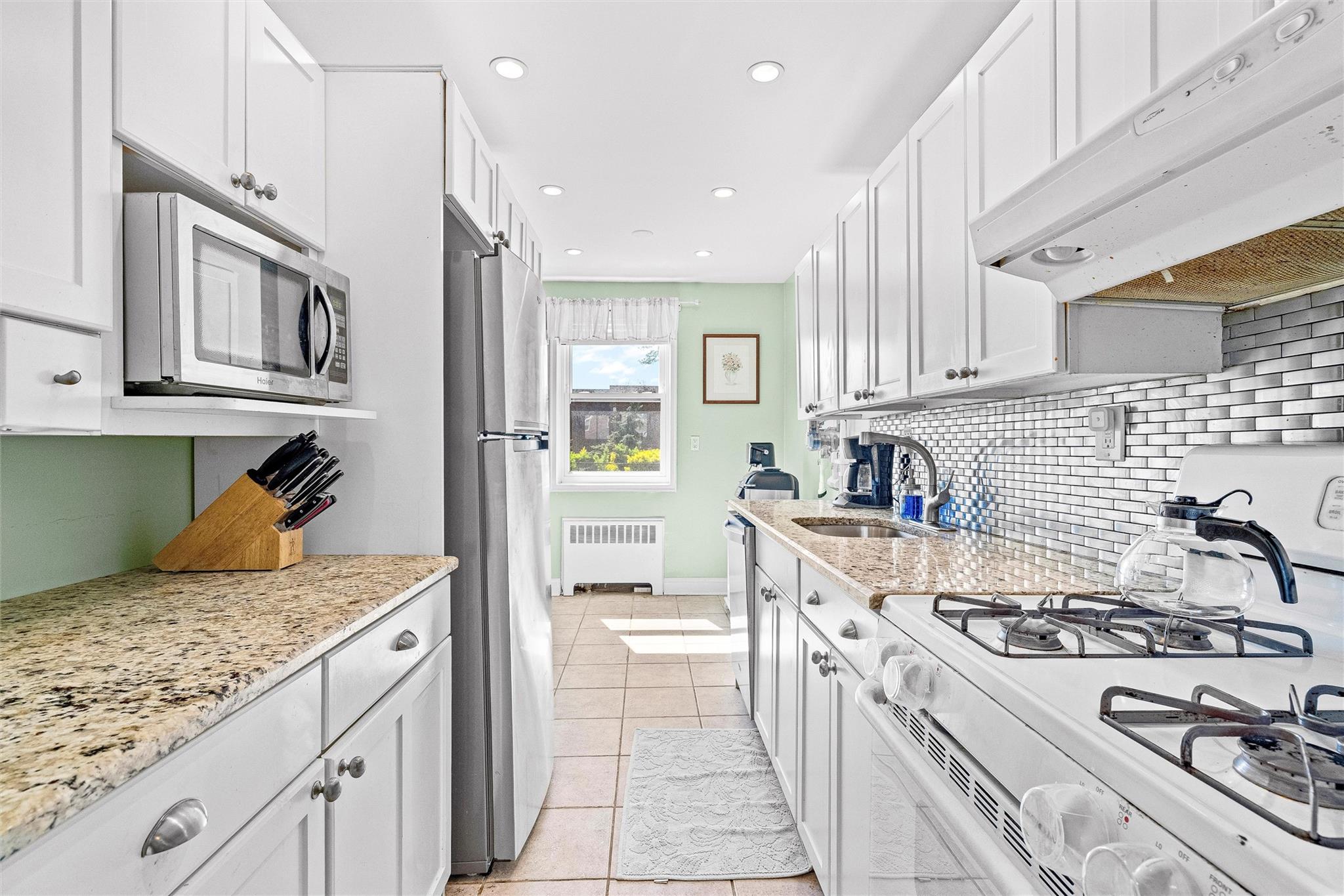 600C Pelham Road #A, New Rochelle, New York image 13