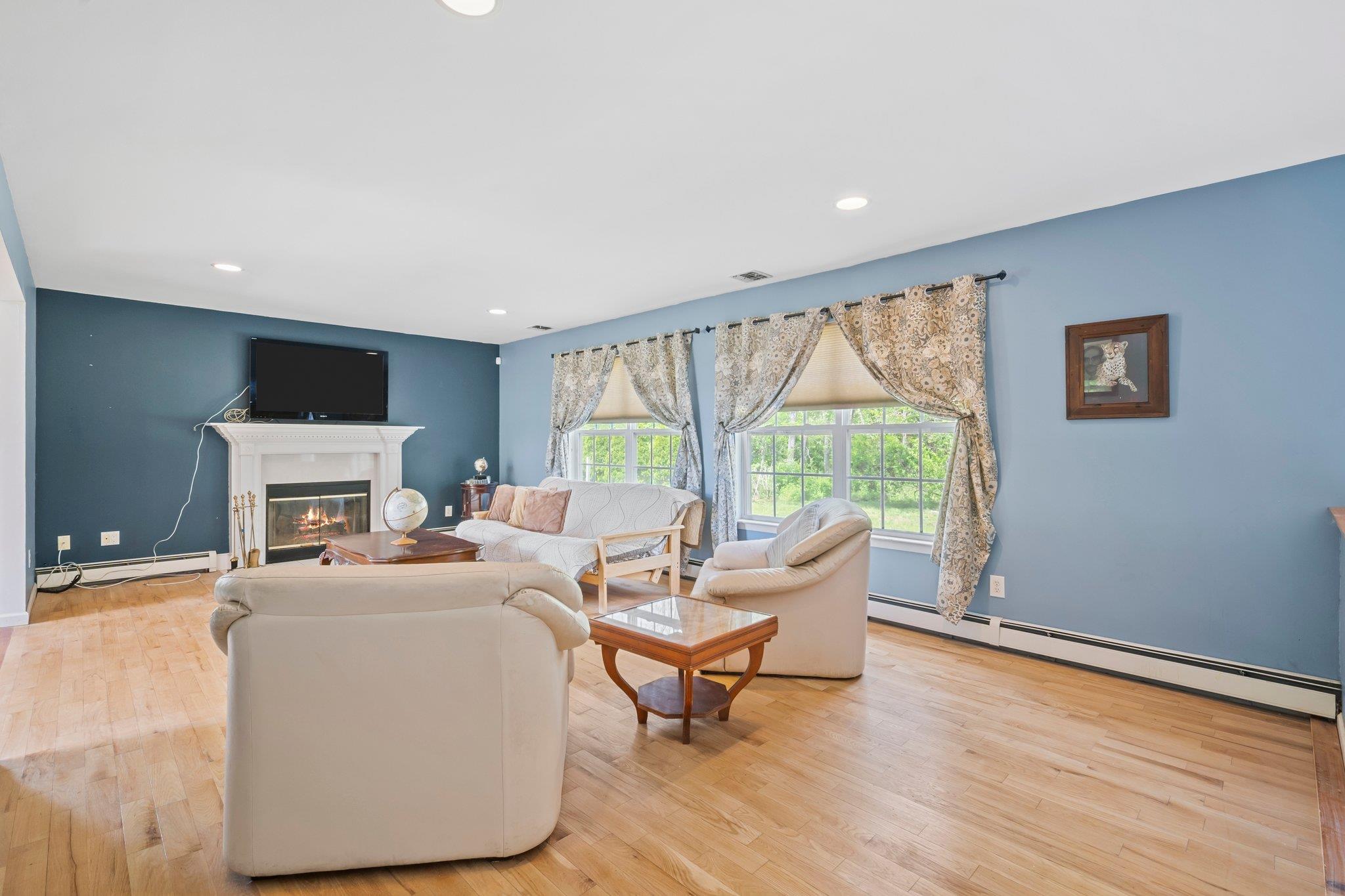 9 Sander Court, Middle Island, New York image 14
