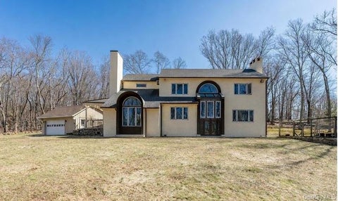 Homes For Sale - 17 Highview Road<br/> Pound Ridge, NY 10576