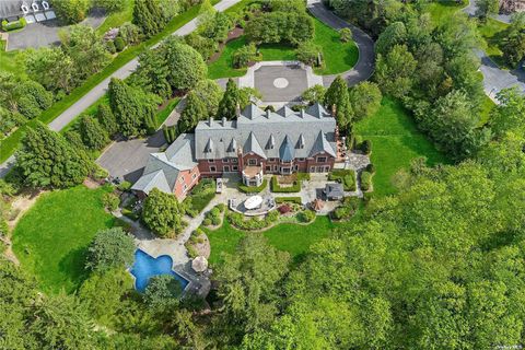 10 Orchard Lane Old Westbury NY 11568