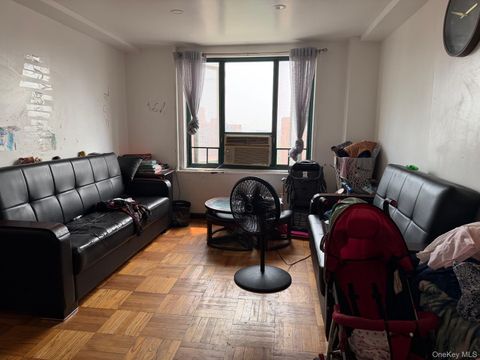Condo For Sale - 1605 Metropolitan Avenue #12C<br/> Bronx County, Bronx, NY 10462