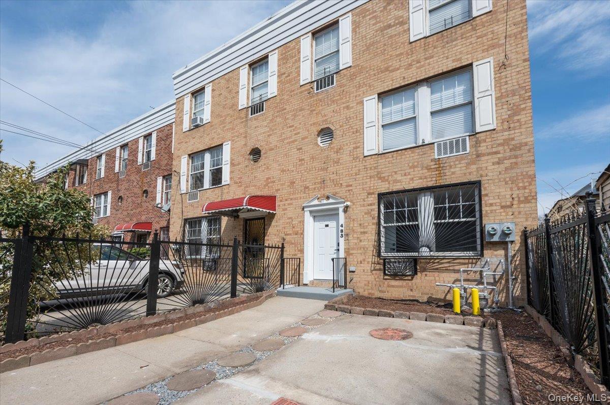 483 E 144th Street