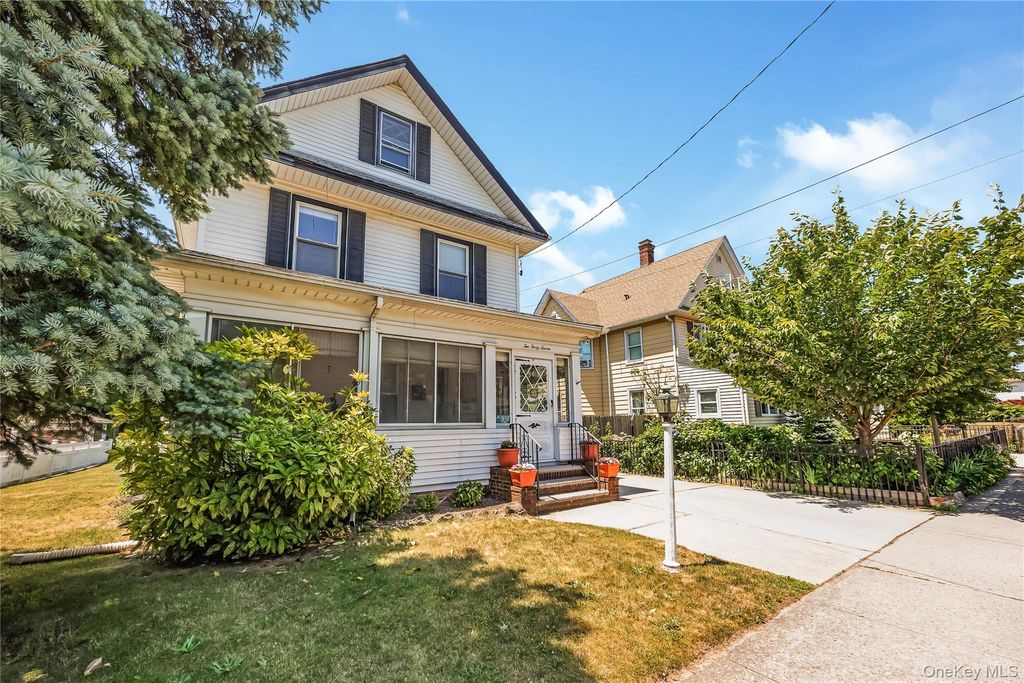 Photo of 247 Allen Street, Lawrence, NY 11559 (MLS # 1016862)