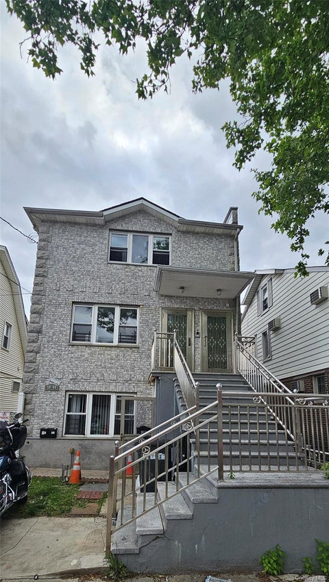 Multifamily For Sale - 59-44 159 Street St<br/> Fresh Meadows, NY 11365