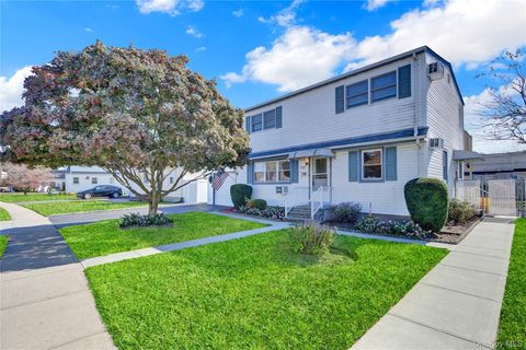 123 Cottage Boulevard Hicksville NY 11801