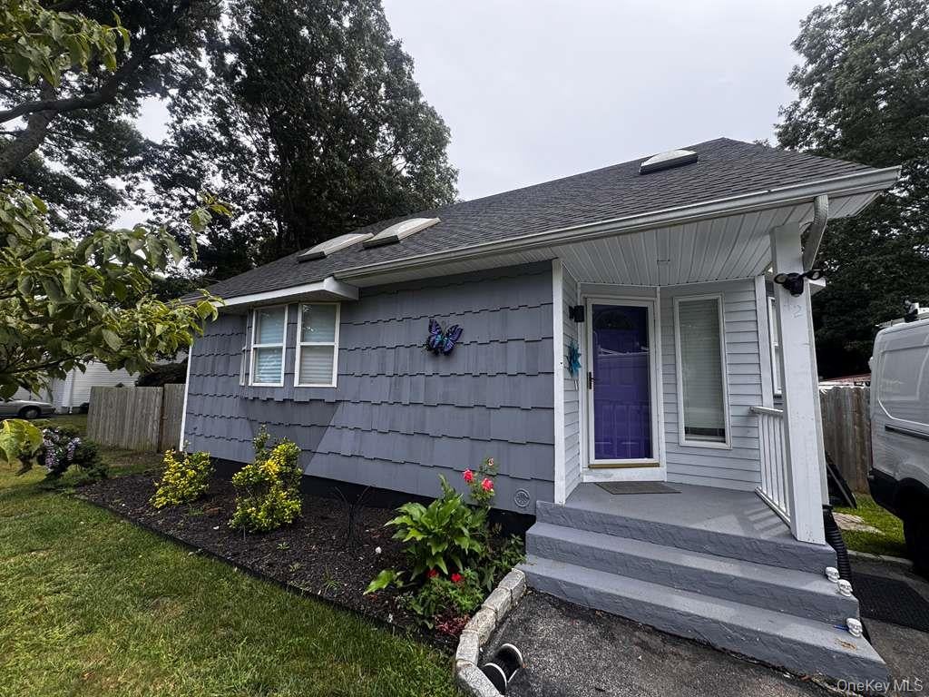 Photo of 42 Breston Drive W, Shirley, NY 11967 (MLS # 1044478)