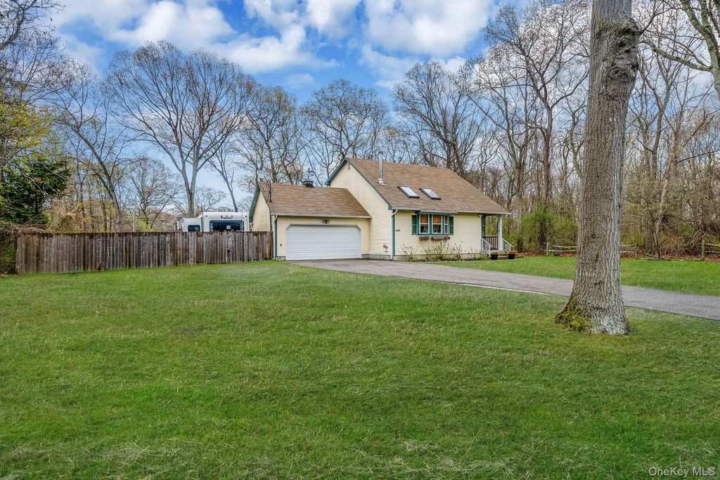 Photo of 248 Revilo Avenue, Shirley, NY 11967 (MLS # 987901)