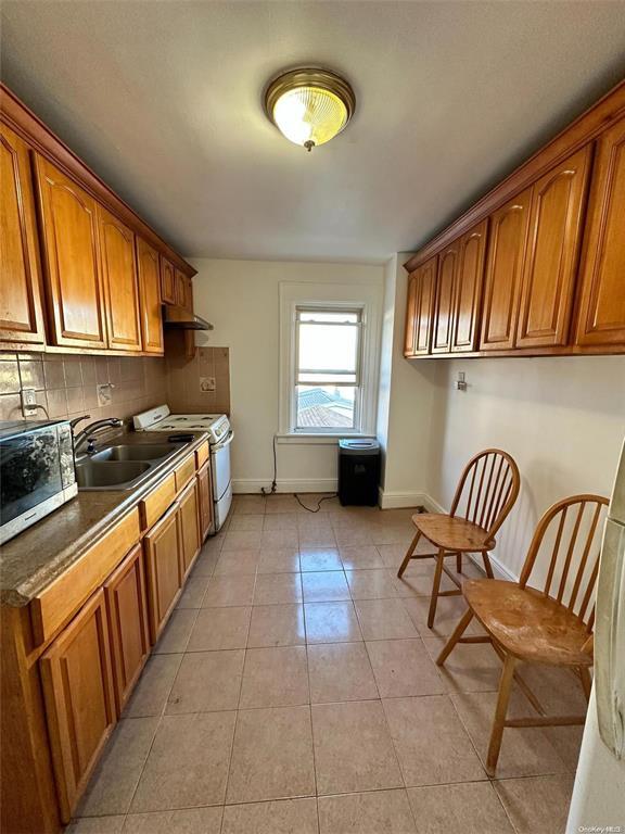 88-39 186th Street, Hollis, New York image 10