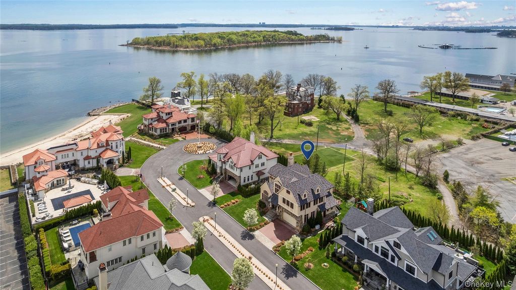 Photo of 7 Brittany Lane, New Rochelle, NY 10805 (MLS # 983506)