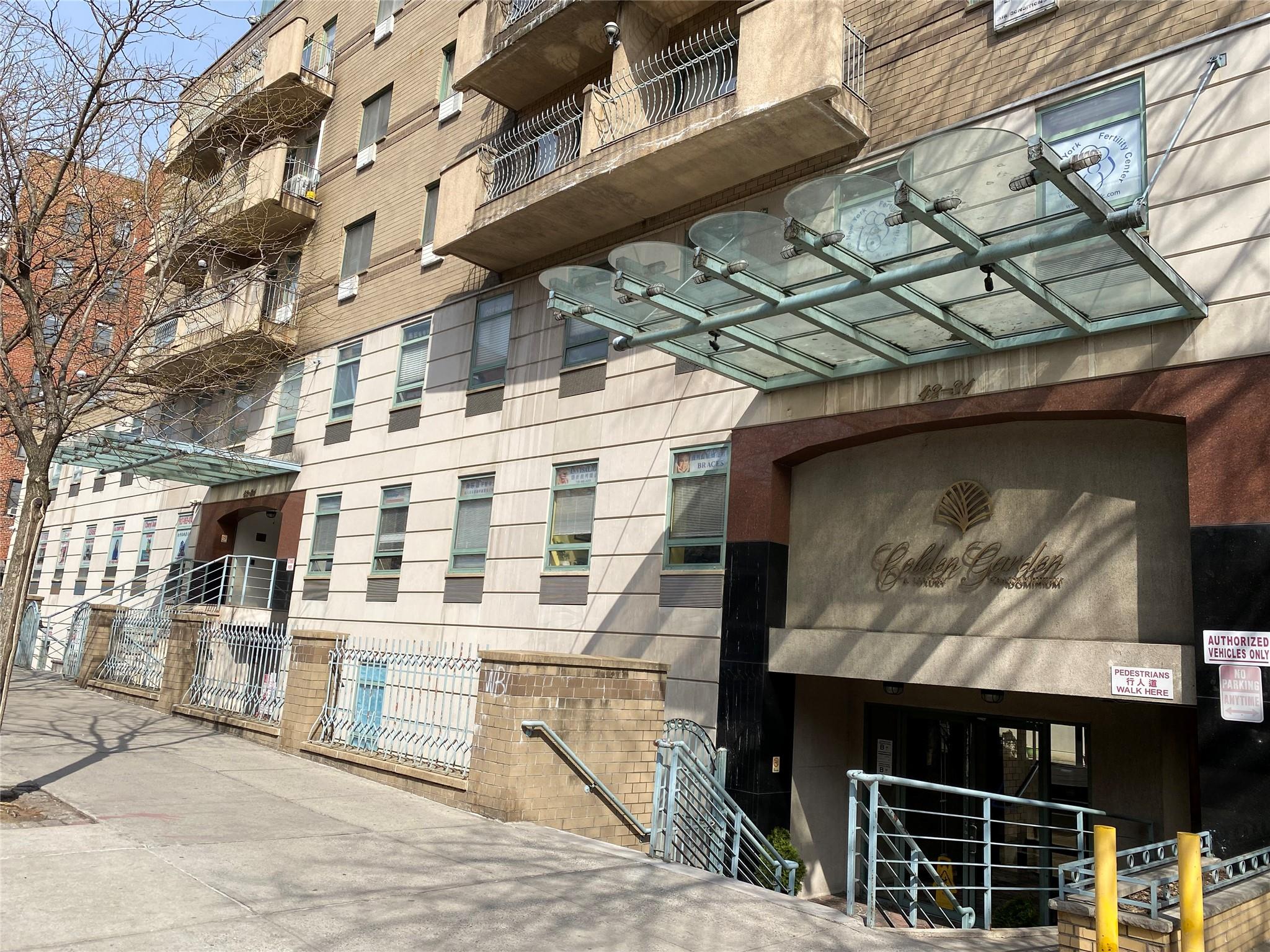 Property for Sale at Colden Street St F6, Flushing, Queens, NY - Bedrooms: 2 
Bathrooms: 1 
Rooms: 4  - $695,000