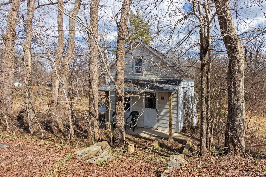 Photo of 1504 Red Mill Road, Greenville, NY 12083 (MLS # 980047)
