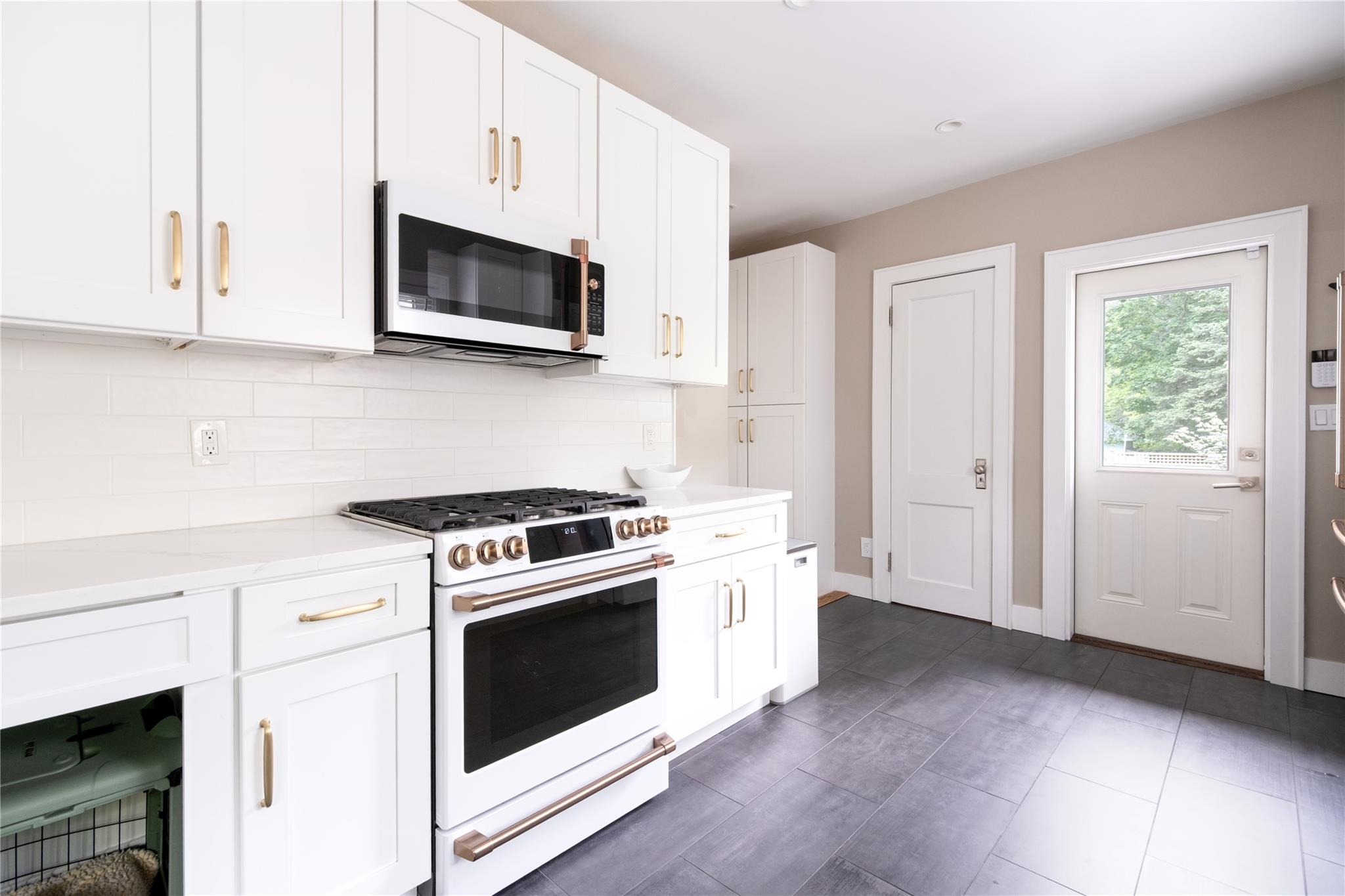 431 Washington Avenue, Pelham, New York image 12