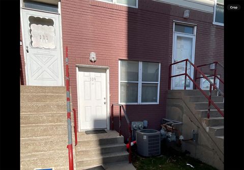 Condo For Sale - 109 Fleet Court<br/> Bronx, NY 10473